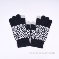 Touch screen knitted gloves for adult